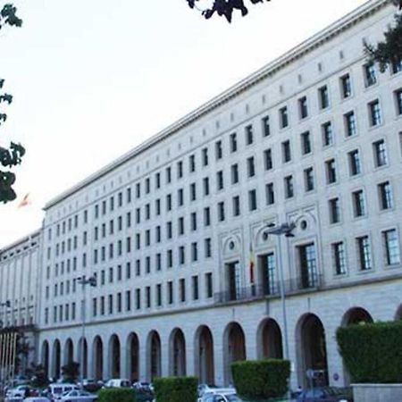 Apartament Jes B Close To Bernabeu Stadium 마드리드 외부 사진