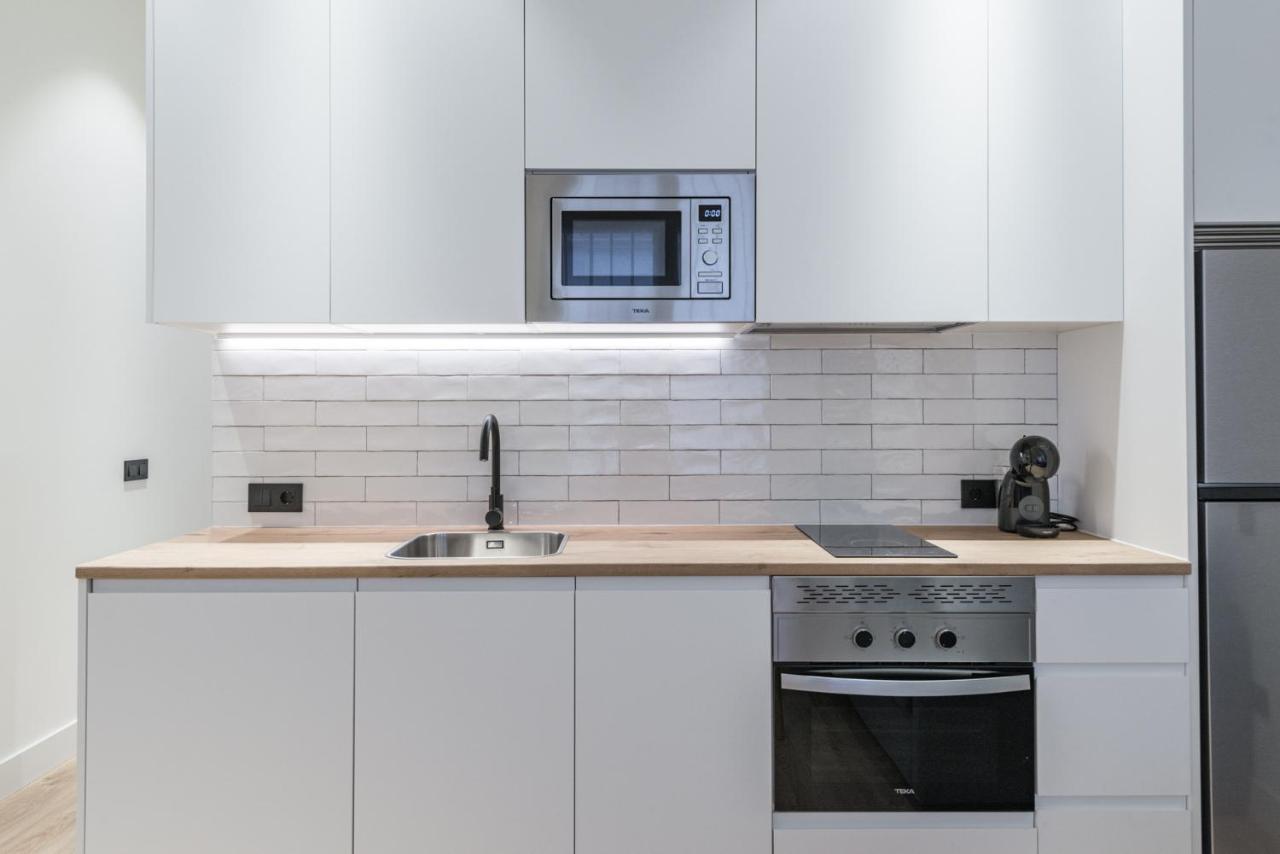 Apartament Jes B Close To Bernabeu Stadium 마드리드 외부 사진