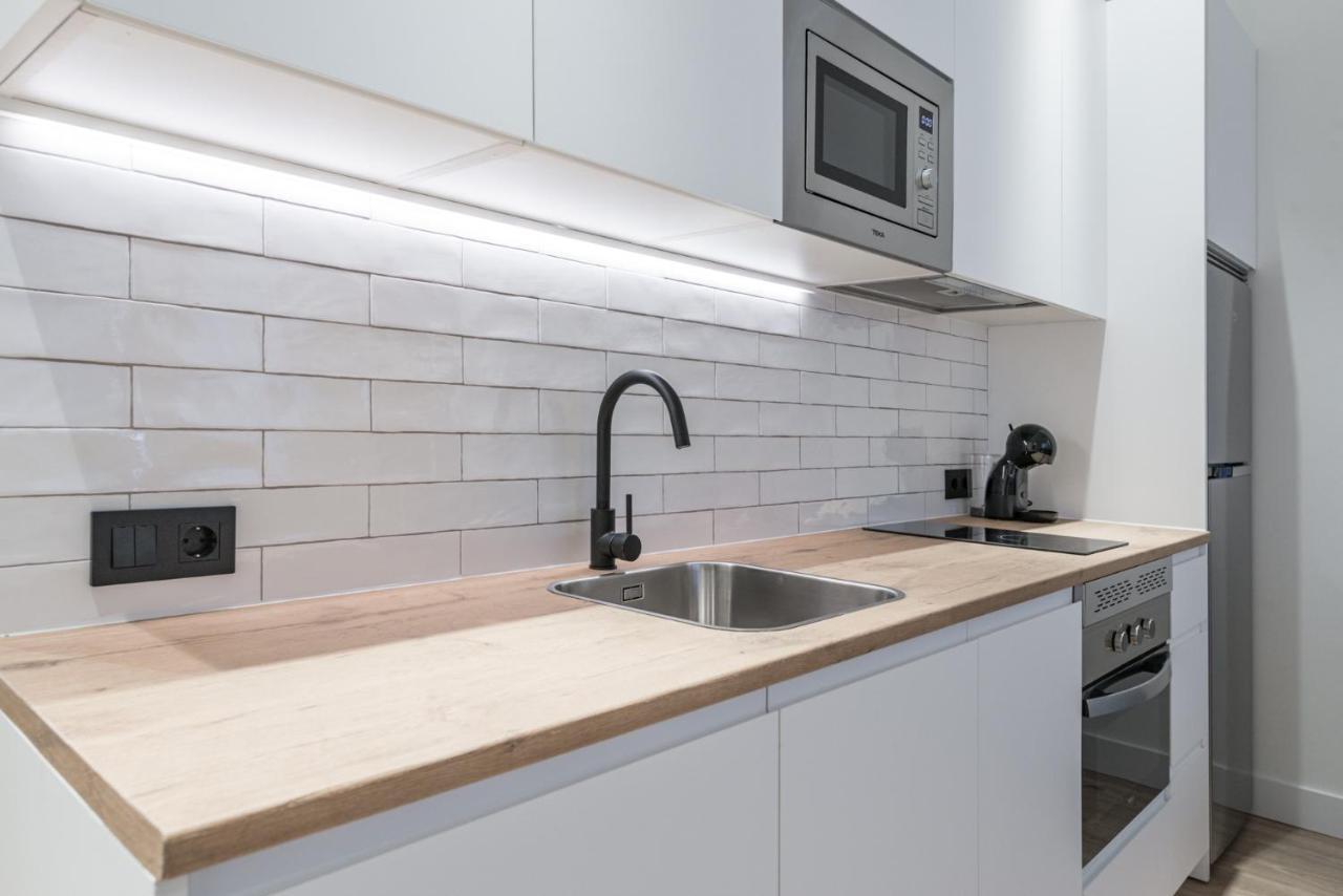 Apartament Jes B Close To Bernabeu Stadium 마드리드 외부 사진